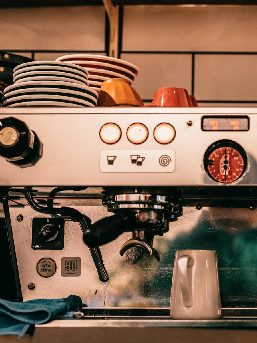 Confessions of a Dirty Espresso Machine: How Cleaning My Barista Express Saved My Coffee (and My&nbsp;Pride)